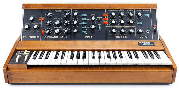 Moog Minimoog Vintage Synth Explorer