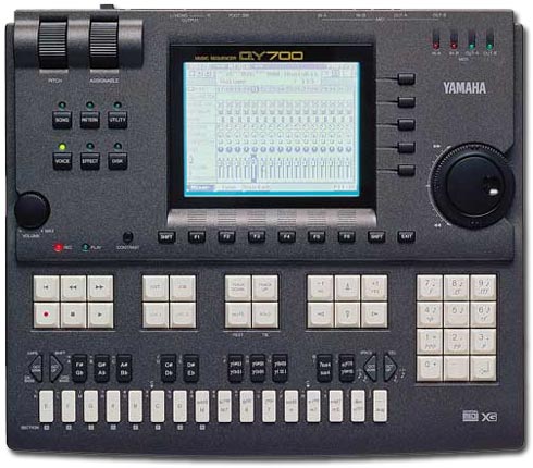 Yamaha QY700 Sequencer Image