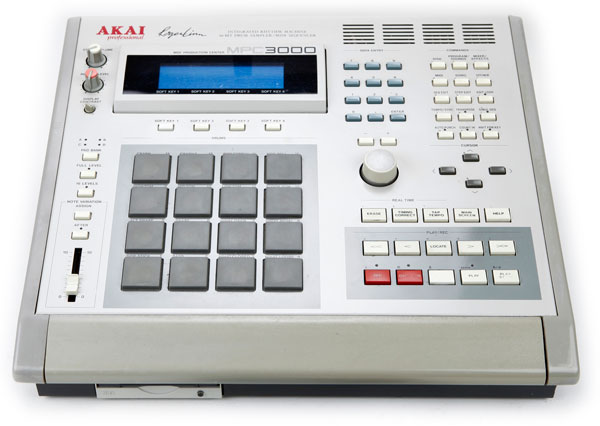 AKAI MPC3000楽器 - MIDIコントローラー AKAI MPC3000楽器 - MIDIコントローラー