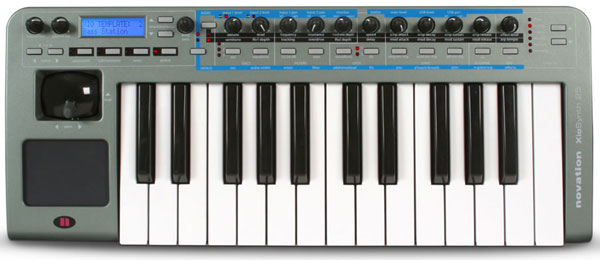 novation xio synth 25 シンセサイザー キーボード ピアノ 【半額