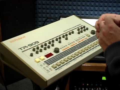 Embedded thumbnail for TR-909 > YouTube